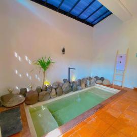 Playa La Barka Resort by Raminten，位于Moyudan的酒店