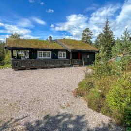 Amazing Home In Rena With Sauna，位于瑞纳的酒店
