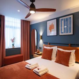 Gillis Eight Guest Rooms by Romy&Travis