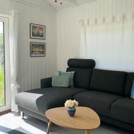 Cosy Cabin Collection In Veddinge Bakker，位于Asnæs的酒店