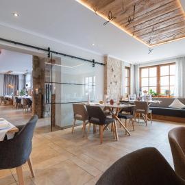 Hotel Gasthof Rössle，位于斯特滕阿卡顿玛的酒店