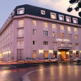 Gran Hotel Isabel Riquelme，位于奇廉的酒店