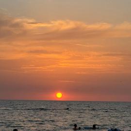 Stanza relax con uscita sulla spiaggia，位于Focene的酒店