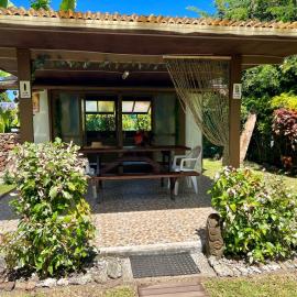 Fare Miti Ora Moorea - Bungalow mitoyen，位于Hauru的酒店
