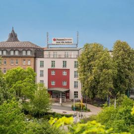 Best Western Premier Hotel Villa Stokkum，位于美茵河畔哈瑙的酒店