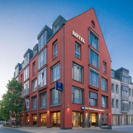 Best Western Hotel Am Straßberger Tor，位于普劳恩的酒店