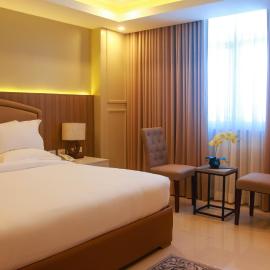 Iloilo Gateway Hotel and Suites，位于伊洛伊洛的酒店