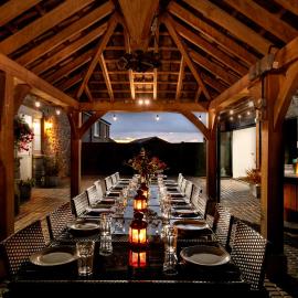 Webbington Farm Cottages，位于洛克斯顿的酒店