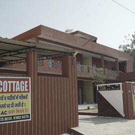 Luxmi Cottage，位于帕坦科特的酒店