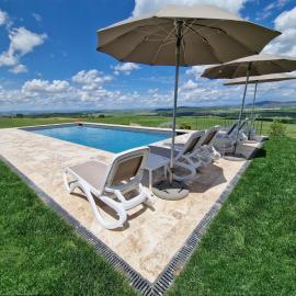 Villa I Cipressini piscina riscaldata spa Toscana