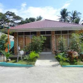 RedDoorz @ Classique Pan Oriental Hotel and Resort Batangas，位于八打雁的酒店