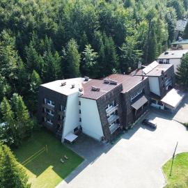 Ośrodek Wypoczynkowy Watra，位于科尔别卢夫的酒店