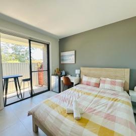 Modern Ensuite with Private Side Entry，位于Annangrove的酒店
