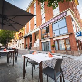 Hotel Astoria，位于菲登扎的酒店