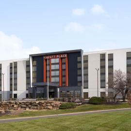 Hyatt Place Kansas City/Overland Park/Metcalf，位于欧弗兰帕克的酒店