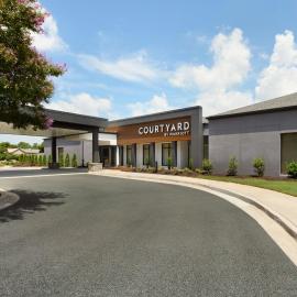 Courtyard by Marriott Atlanta Duluth/ Gwinnett Place，位于德卢斯的酒店