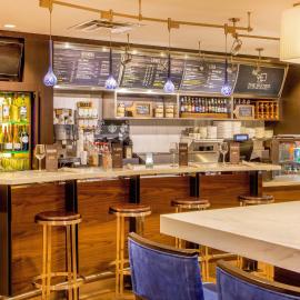 Courtyard Hartford Manchester，位于曼彻斯特的酒店