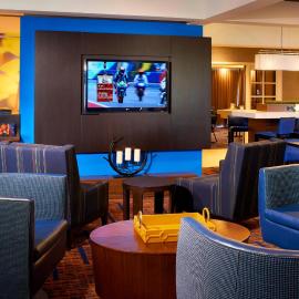 Courtyard Detroit Utica，位于由提卡的酒店