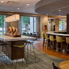 Courtyard Grand Rapids Downtown，位于大急流城的酒店