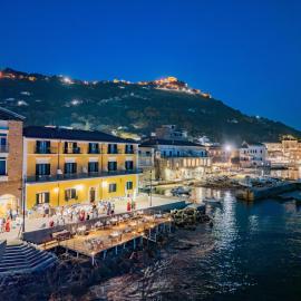 Hotel Villa Sirio,位于圣塔马里亚迪卡斯特的酒店
