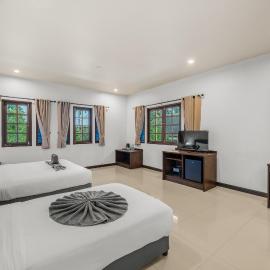 SimPly Stay Fisherman's Village
