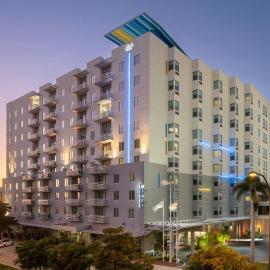Aloft by Marriott Sarasota，位于萨拉索塔的酒店