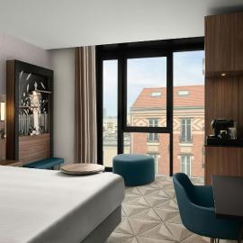 Courtyard by Marriott Paris Porte de Versailles，位于伊西莱穆利诺的酒店
