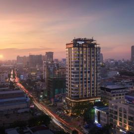 Courtyard by Marriott Phnom Penh，位于金边的酒店