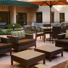 Courtyard By Marriott Jersey City Newport