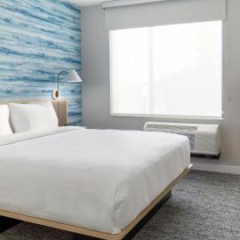 TownePlace Suites by Marriott Monrovia，位于蒙罗维亚的酒店