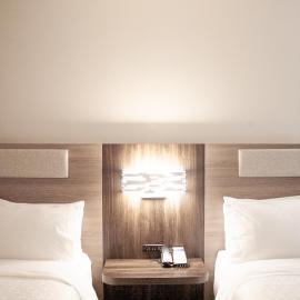 Holiday Inn Express & Suites Overland Park by IHG，位于欧弗兰帕克的酒店