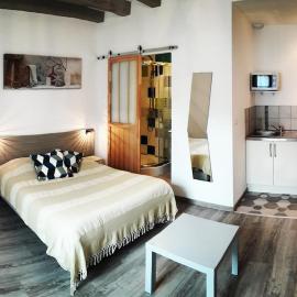 Joli studio au calme 10 min de Tours centre，位于方蒂提斯的酒店