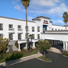 Hampton Inn & Suites Paso Robles，位于佩索罗伯斯的酒店