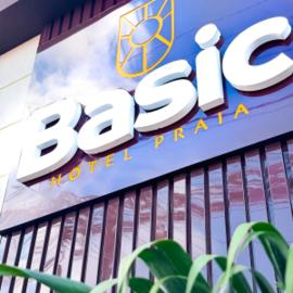 Basic Hotel Praia，位于阿拉卡茹的酒店