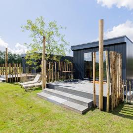 Tiny House met vlonder | 2 personen - Vakantiepark De Kremmer，位于Gasselte的酒店