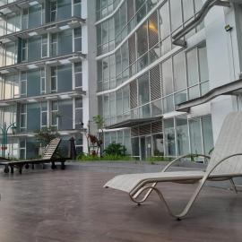 ROKET ROOM Majestic Point Serpong，位于Anggris的酒店