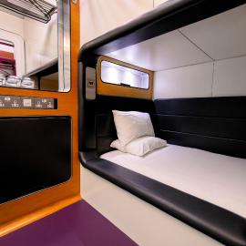 YOTELAIR London Gatwick Airport，位于霍利的酒店