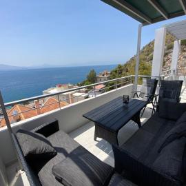 Premium Luxury Condo with breathtaking views，位于路特奇的酒店