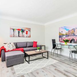 Central Corktown Apartment for City Explorers，位于汉密尔顿的酒店