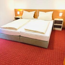 Hotel Am Weyerhof，位于克尔彭的酒店