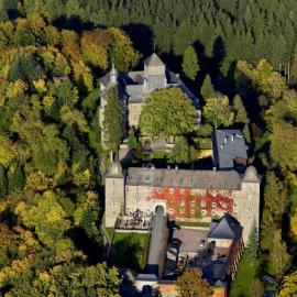Hotel und Restaurant Burg Schnellenberg，位于阿滕多恩的酒店