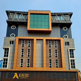Albatros Premium Hôtel，位于雅温得的酒店