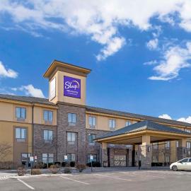 Sleep Inn & Suites Cumberland，位于坎伯兰的酒店