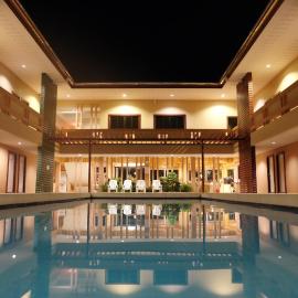 Juntima Place at Amphawa，位于安帕瓦的酒店
