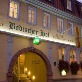 Badischer Hof，位于陶贝尔比绍夫斯海姆的酒店