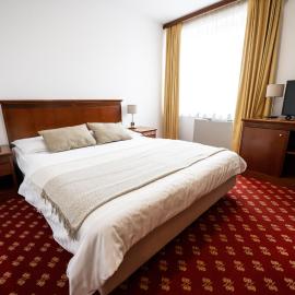 Hotel Zvezda，位于穆尔斯卡索博塔的酒店
