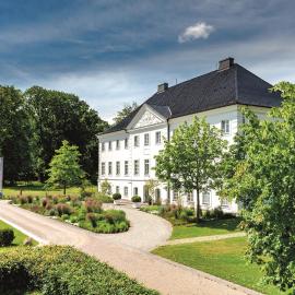 Schlossgut Gross Schwansee,位于格罗斯施旺湖的酒店