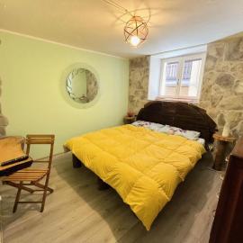 Sorriso Berzo Apartment with Stunning Views，位于Berzo的酒店