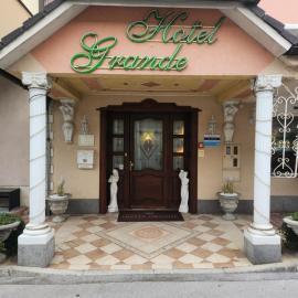 Hotel Grande，位于采列的酒店