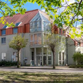 Akzent Parkhotel Trebbin，位于特雷宾的酒店